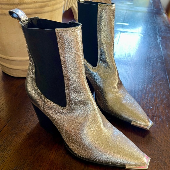 Schutz metallic silver boots - new, never worn.  Size 8-1/2 - Picture 1 of 8